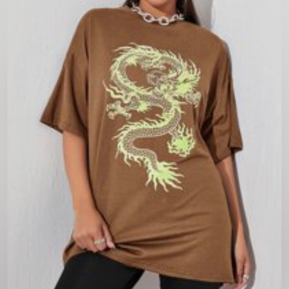 Shein Oversized brown Tshirt with green Chinese dragon size:M Never worn no tags